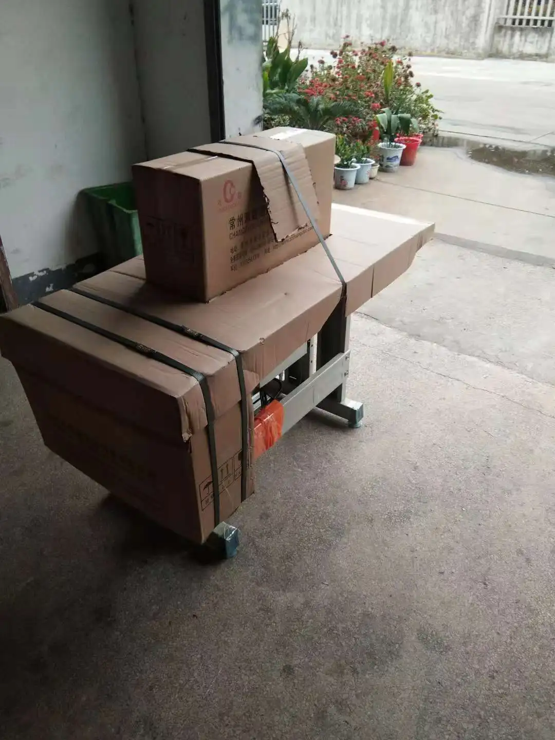 Non woven handle bag welding machine