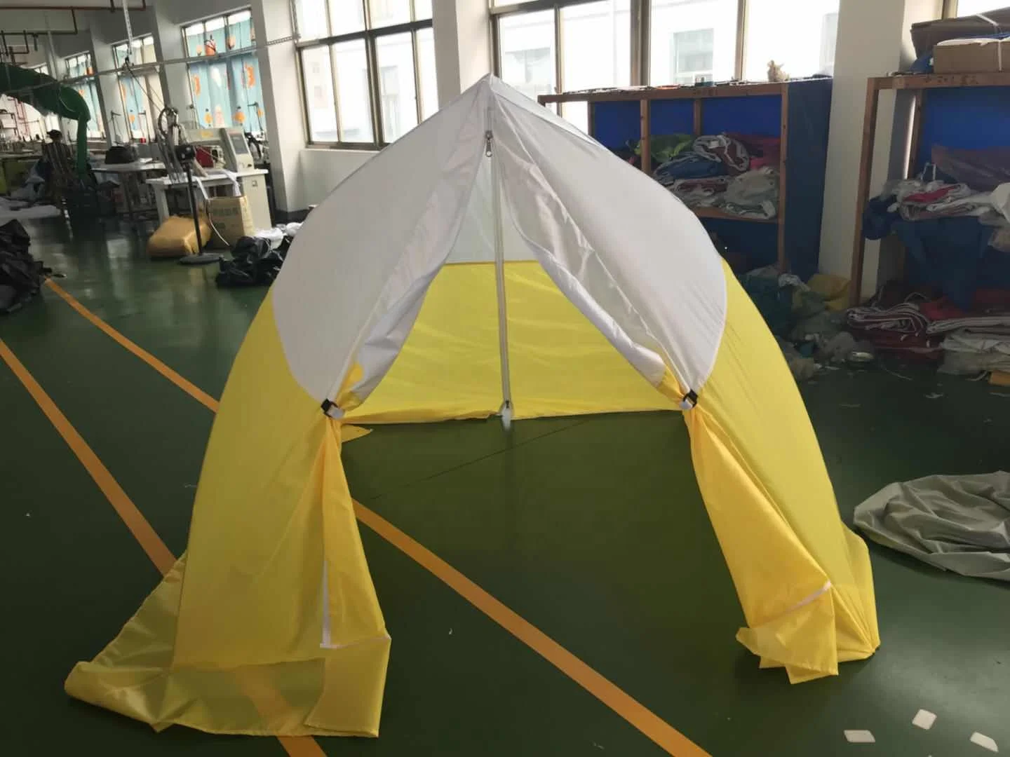 60 seconds outdoor triangle pop up work tent waterproof one-piece trench tent hot-selling fiberglass building working tents