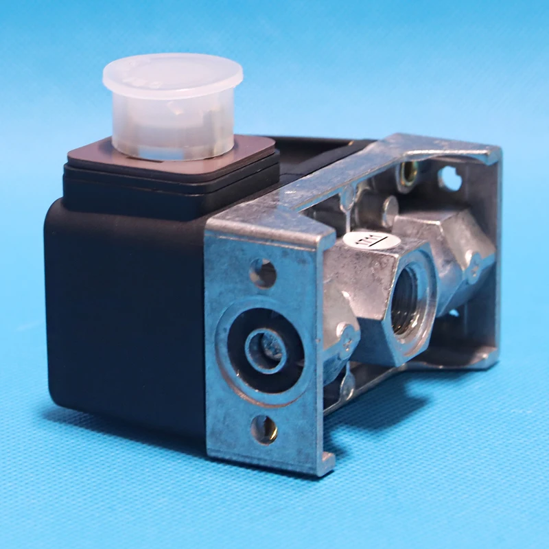 Adjustable gas pressure switch