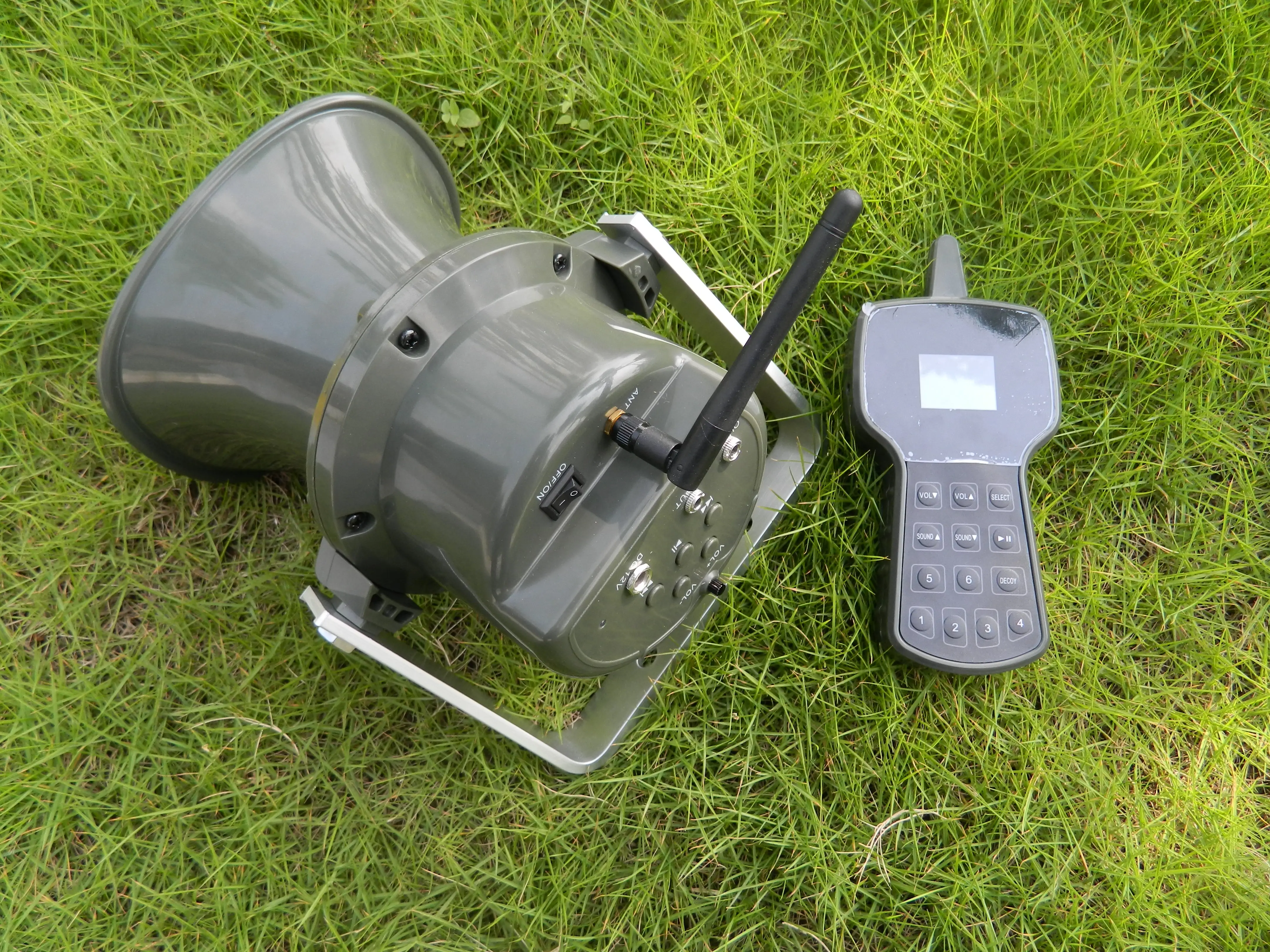 Прямая продажа с Фабрики Электронные звонки Хищник звонки игры звонящего с синхронным пультом дистанционного управления и 50 Вт динамик CP-590 Охота mp3