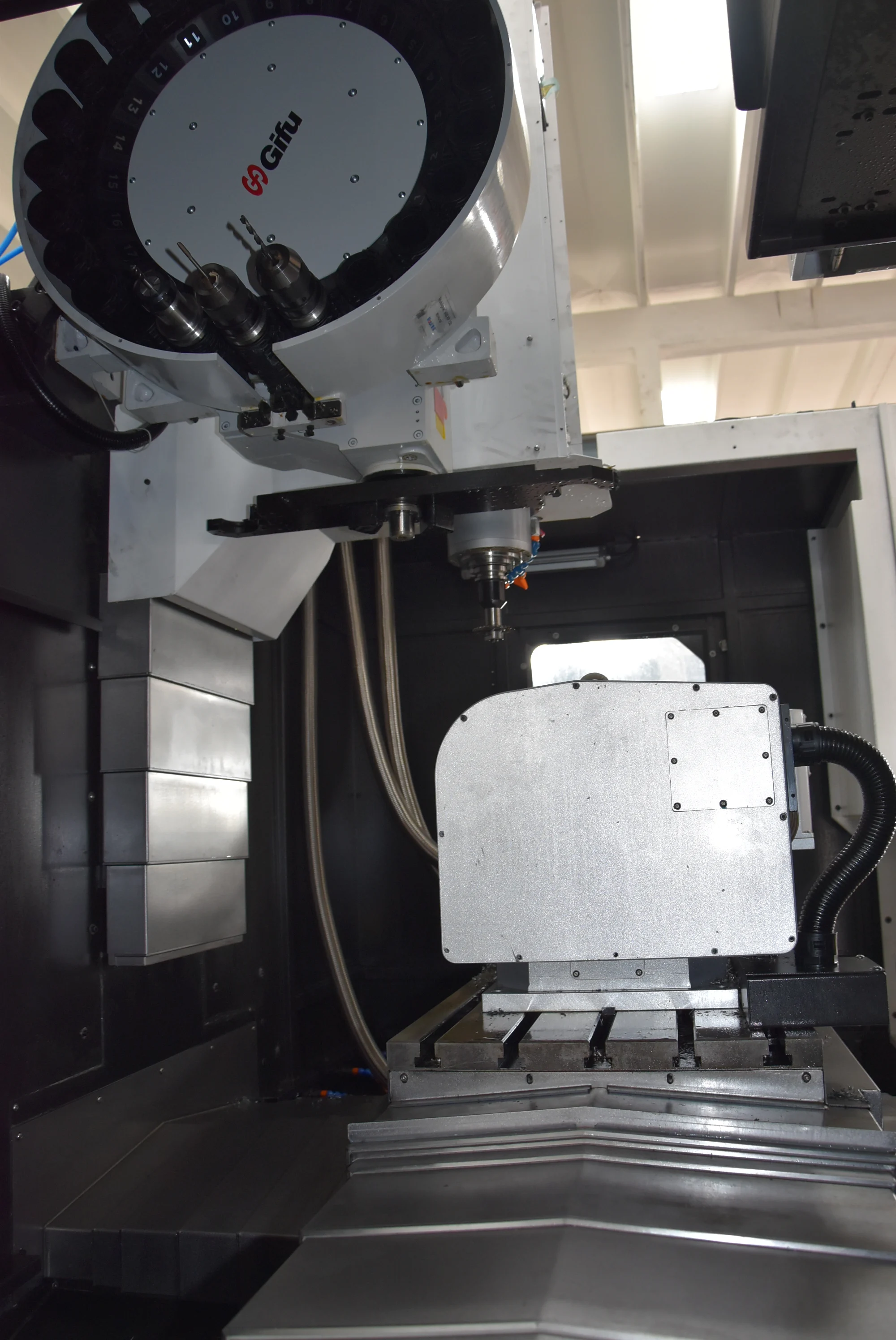  Вертикальный обрабатывающий центр с ЧПУ небольшой 5 axis CNC фрезерный станок