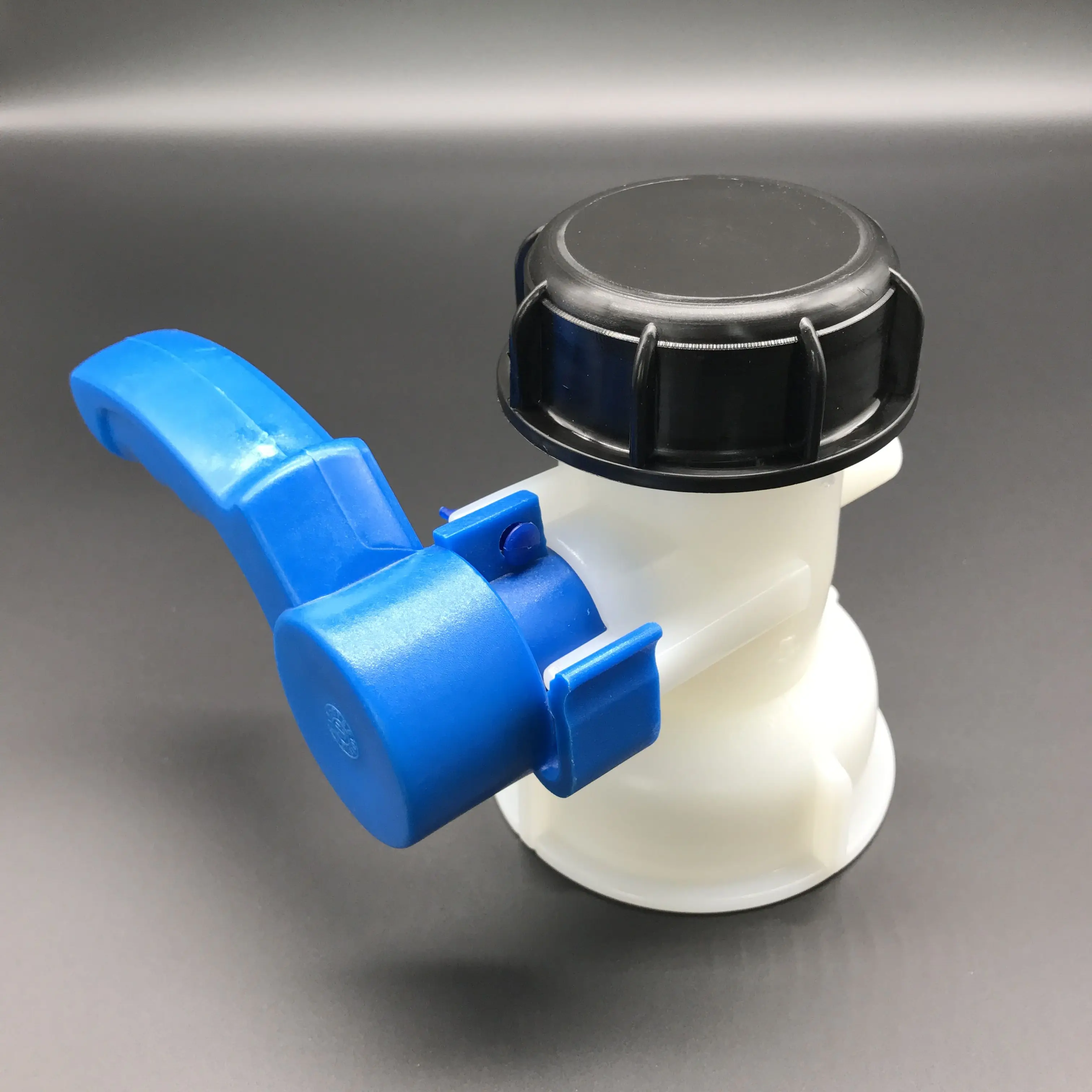 
Factory High Quality DN40 DN50 Butterfly Valve China Normal Temperature Medium Pressure IBC TANK Manual Female Thread HDPE White 