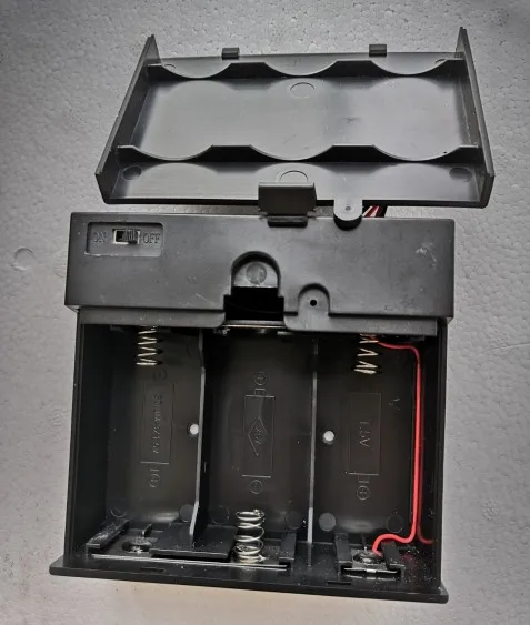 4.5V Plastic Waterproof 3 x D Size 3D Cell Battery Holder with Cover & Switch JST Connector DC plug