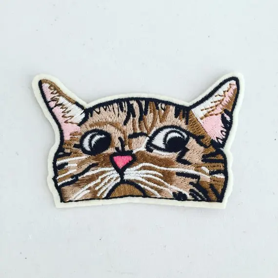 Merrow border Custom Cute Cartoon Animals Logo cats pattern Appliques Small Mini Embroidery Patches for Kids Clothes