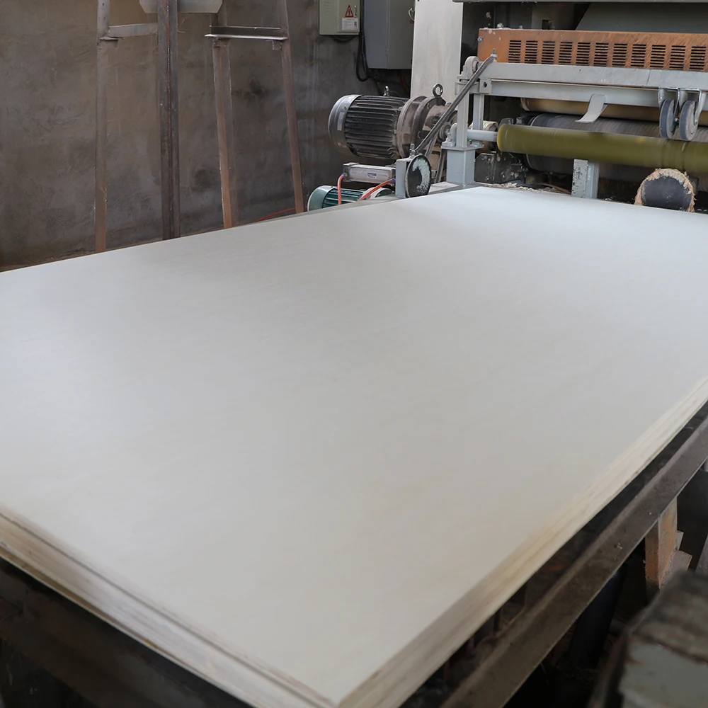 Отбеленная тополевая фанера класса LVB 18 мм