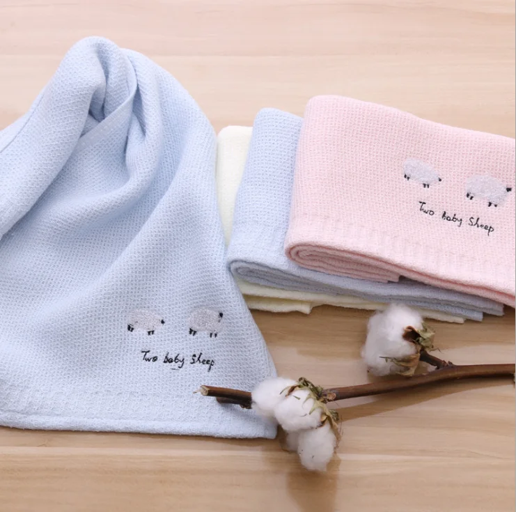 New woven style lovely sheep embroidery baby face towel children towel