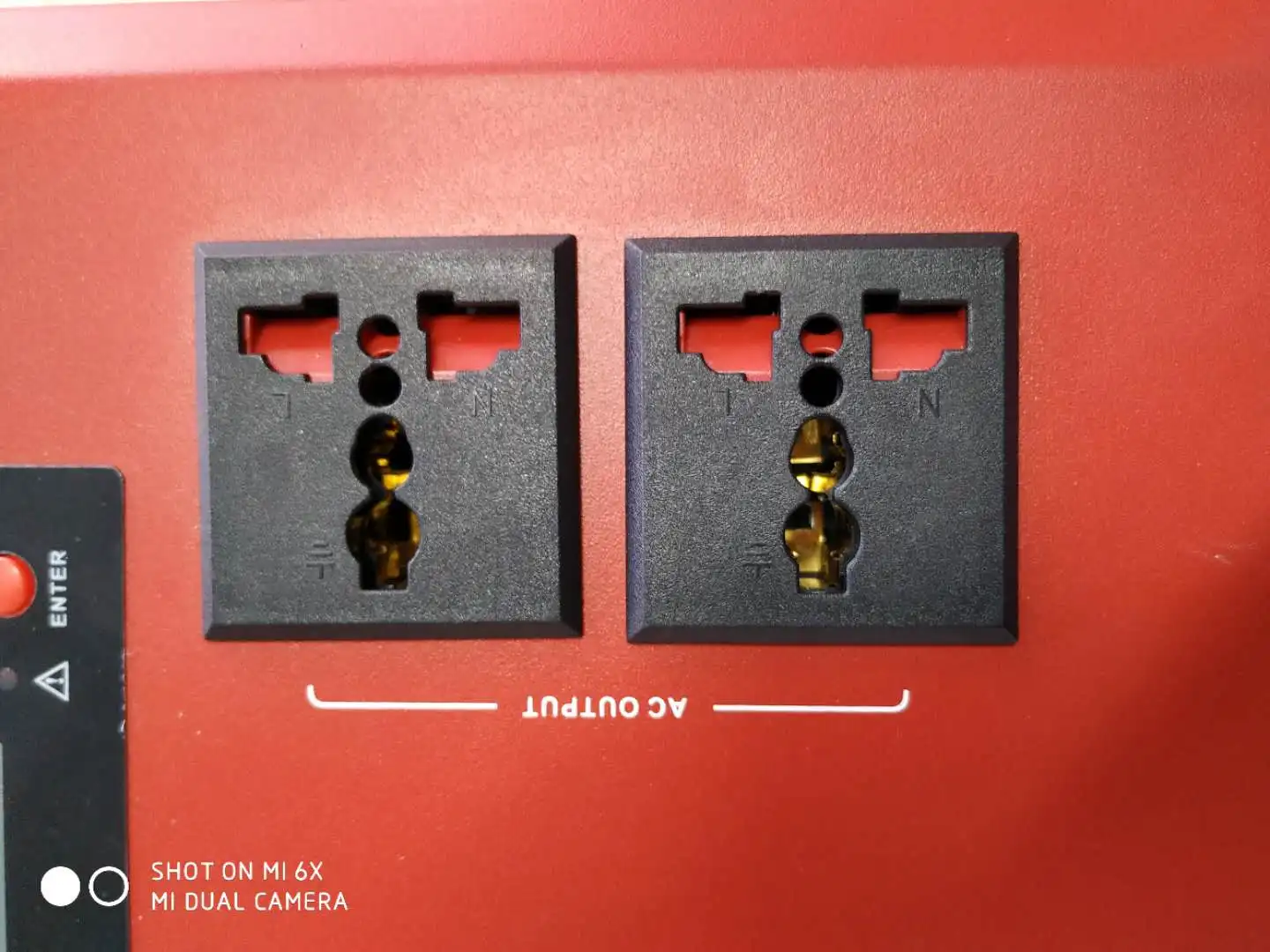 MPPT Solar Inverter 1.2kva 800W 1500W 2.4kva modified sine wave inverter