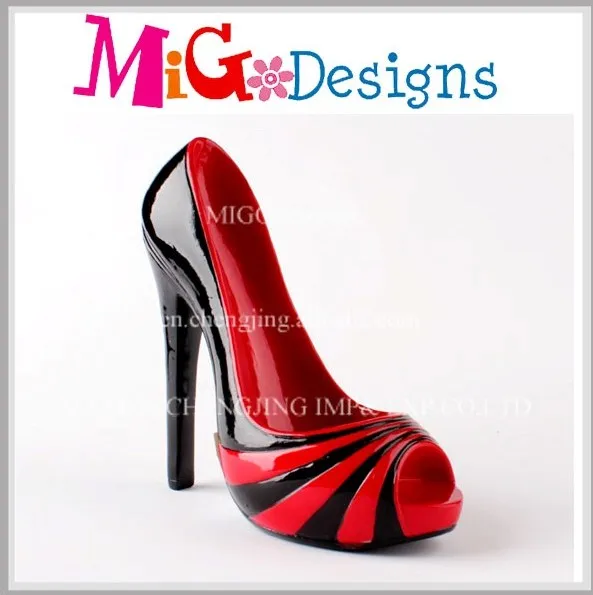 
wholesale Red high heel shoe resin enameled cork wine bottle holder 