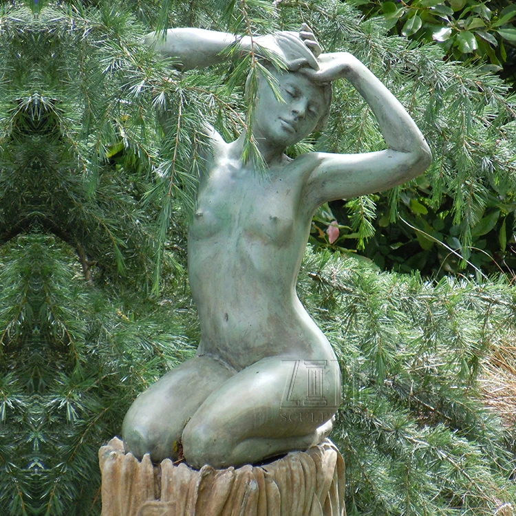 Brass welcome lady standing woman statue art bronze short hair metal craft  girl sculpture