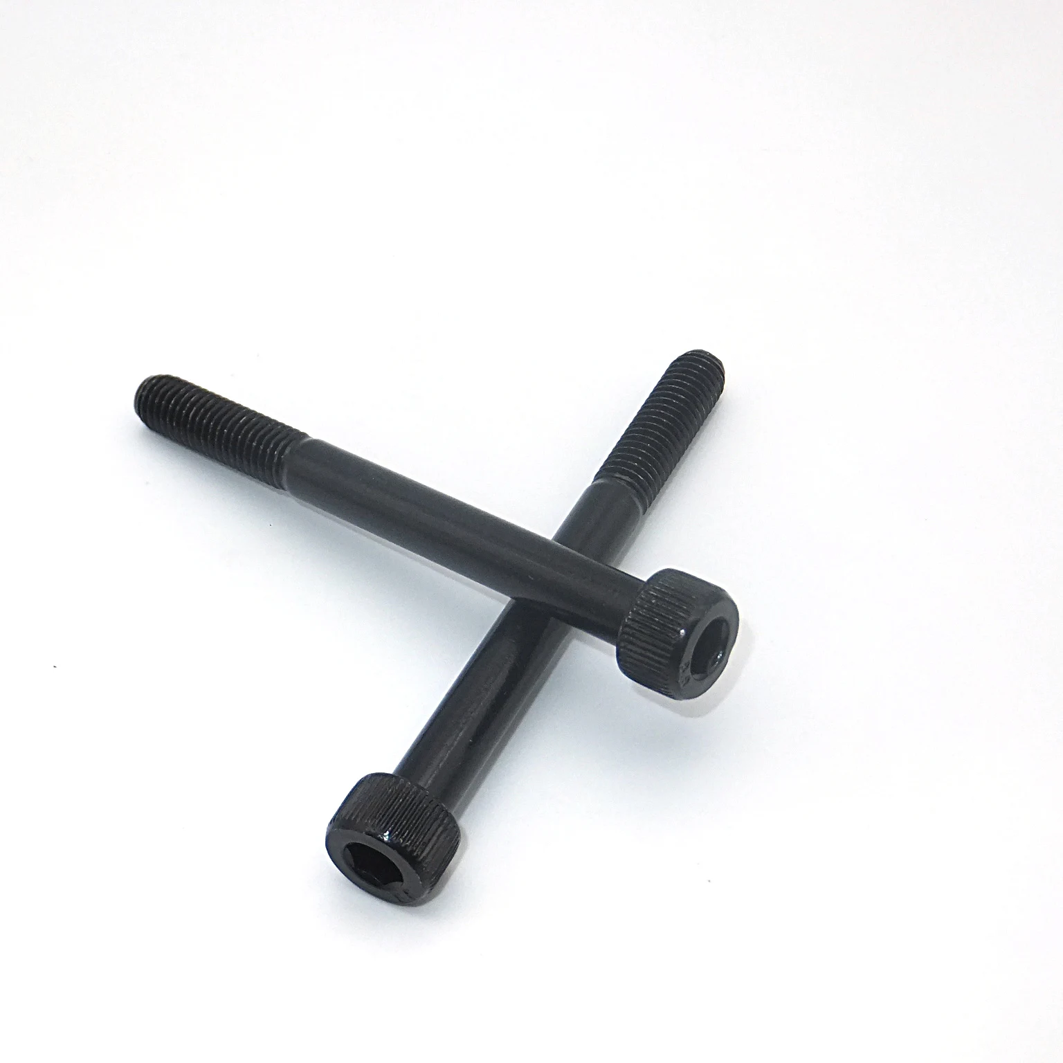 China manufacturing wholesale price grade 8.8 bolt and nut screw washer DIN931 DIN933 metric stainless steel galvanized hex bolt