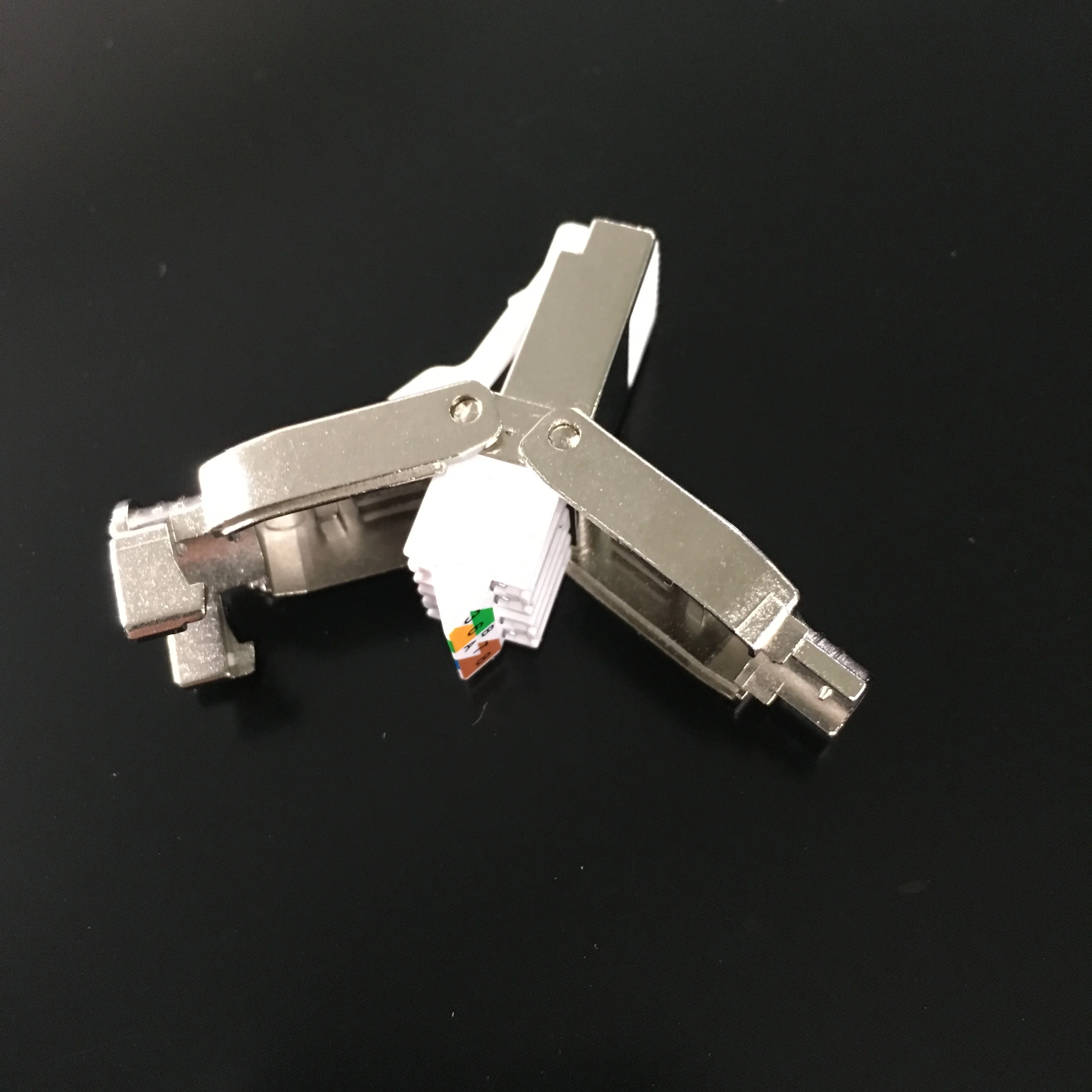 Shielded RJ45 Cat6A Toolless Modular Plug For 22AWG-26AWG Cable