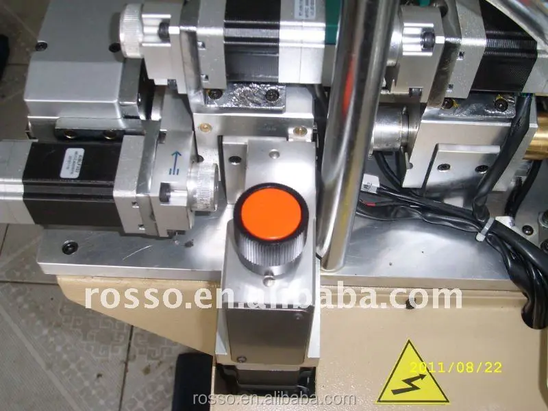 Straight sock machine