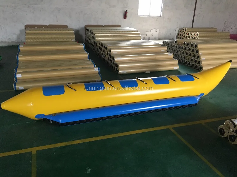 2022 Good quality inflatable banana boat for sale / 5 passengers inflatable water banana