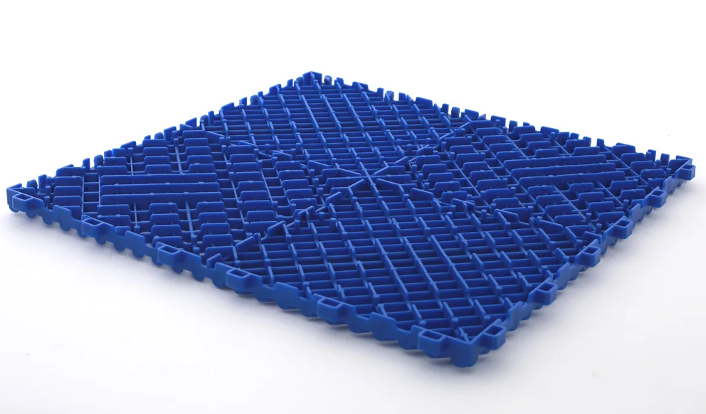 
garage floor tiles interlocking plastic/ 400*400*18mm anti slip pp floor mats for wash car shop 