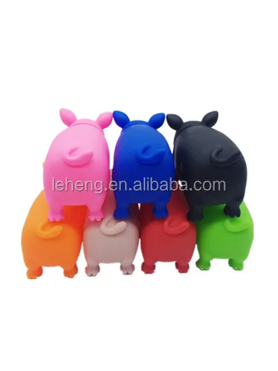 hot sale toys plastic colorful medium size squeeze scream pig animal toy for kinds