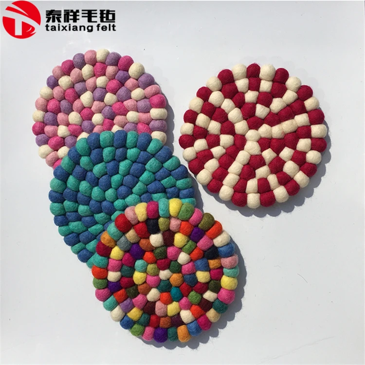 High Quality Nepal Handmade Rectangular Felt Ball Carpets & Rugs