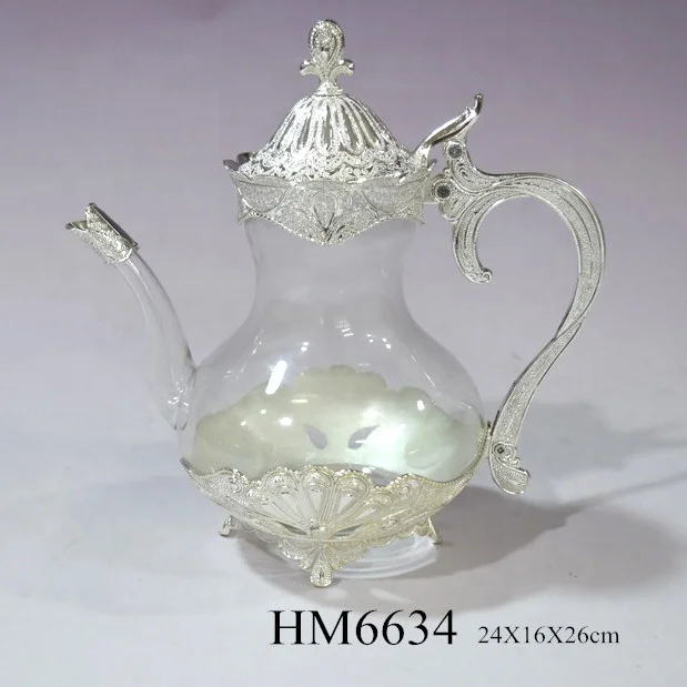 Home wedding banquet cute duck shape Iron edge glass wine decanter with handle