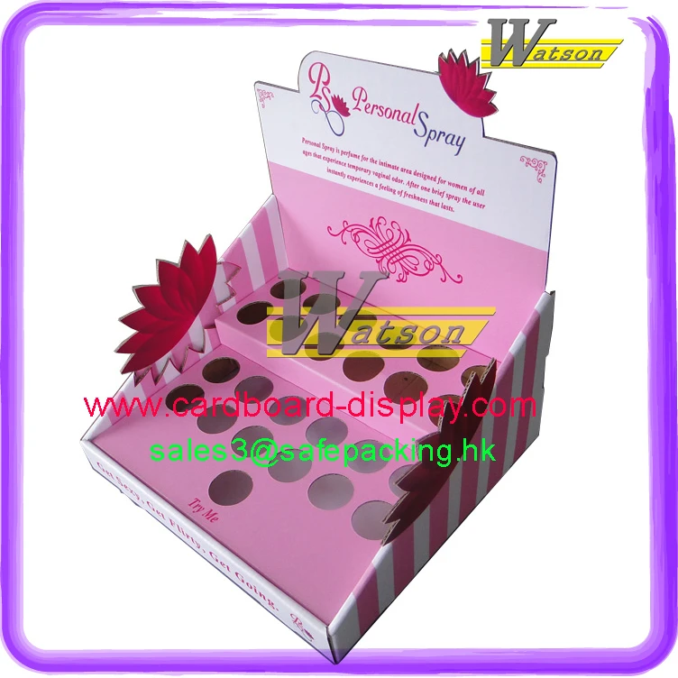 Розничная продажа помады на кассе, картонная витрина