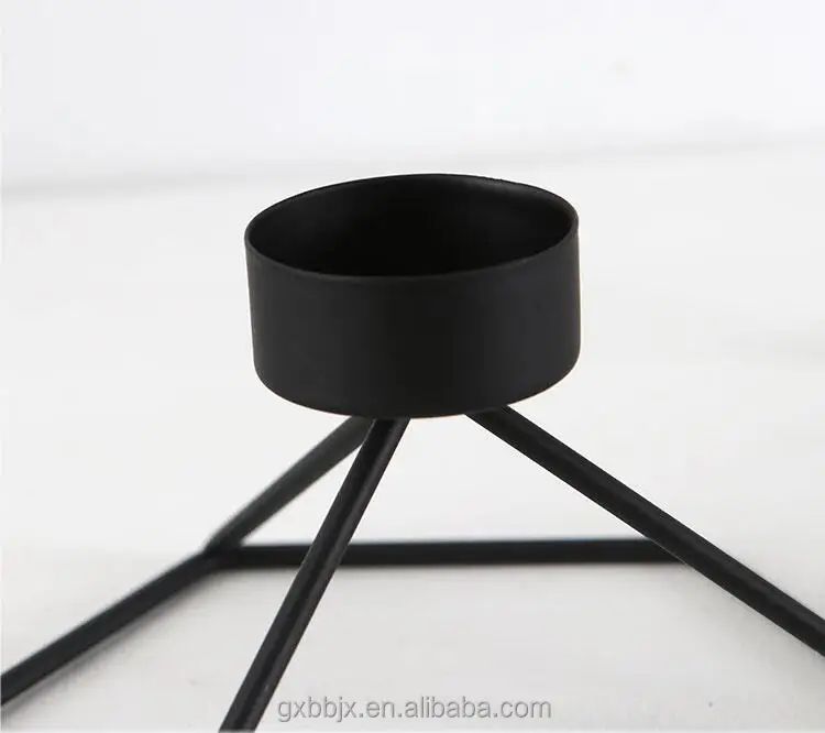 Wholesale Handmade Geometric Display Wedding Favors Tabletop Decor Metal Tea Light Black  rust-proof  Candle Holder