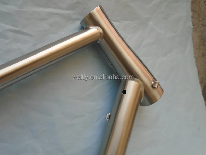 Last long 700C endurance titanium Racing disc brake road bike frame for Di2