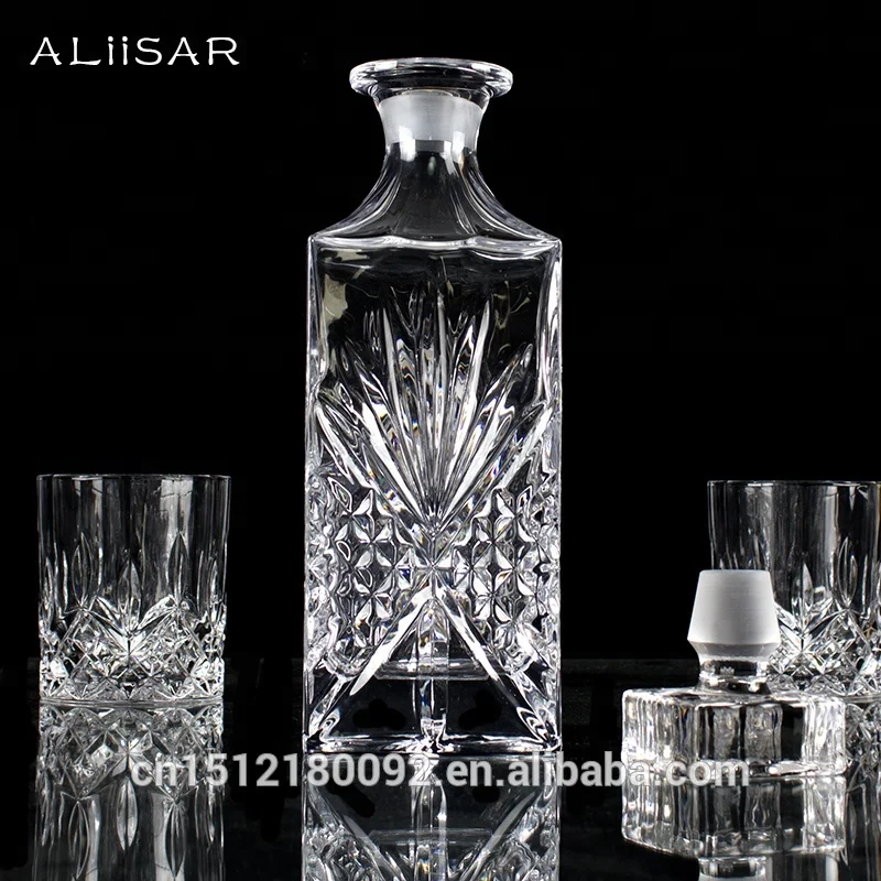 Amazon top seller 2021 Old Fashioned Whiskey Bottle Glass Decanter Set with Crystal Glasses
