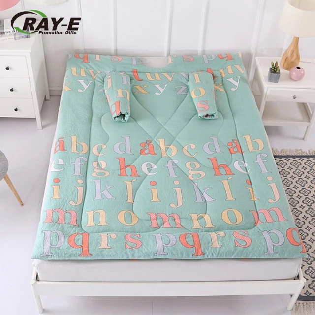 
2019 hot sale winter multifunction warm quilt with sleeves for kids web celebrity new design lazy quilt 