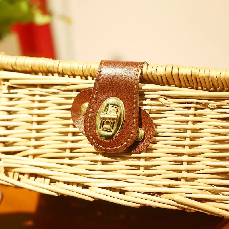 
With Your Own Logo Wholesale Wicker Empty Picnic Baskets With Handles 