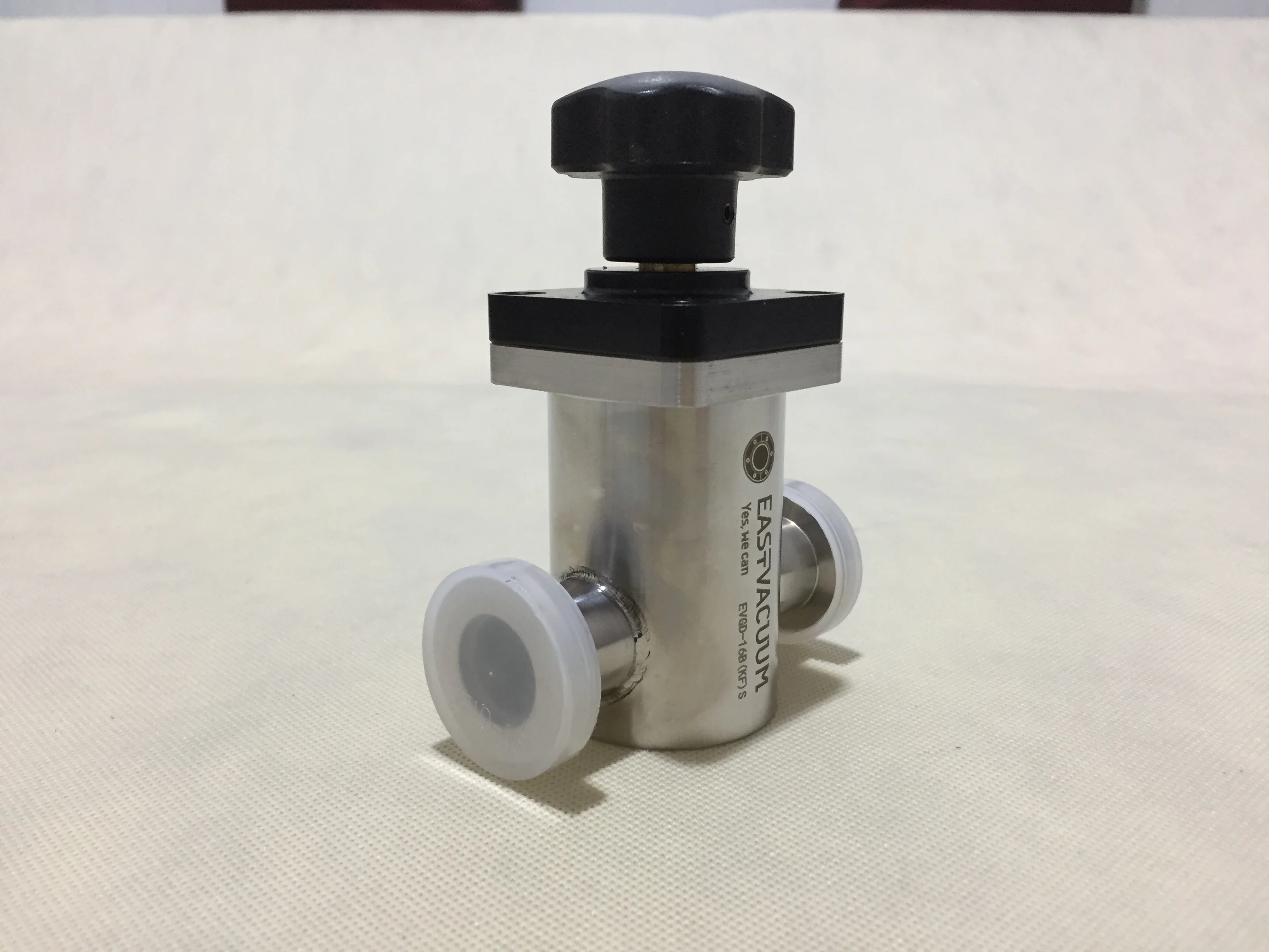 manul Ultra-high vacuum angle valves