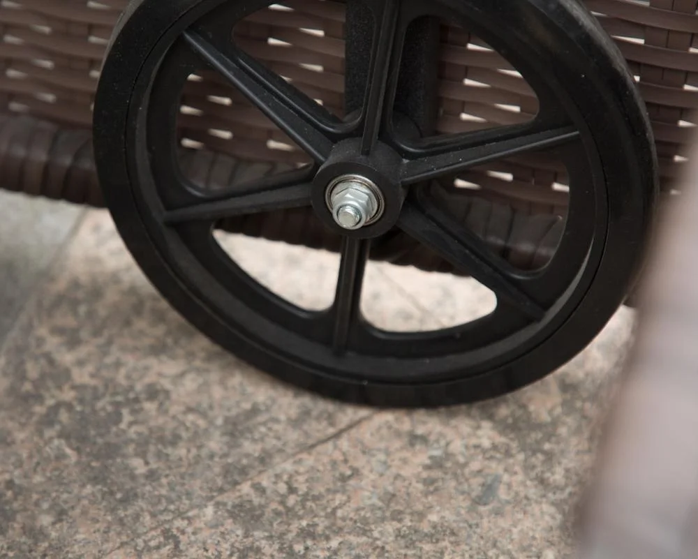 Лидер продаж, Повседневная Уличная Водонепроницаемая ротанговая кушетка, комплект мебели для сада и патио, шезлонга