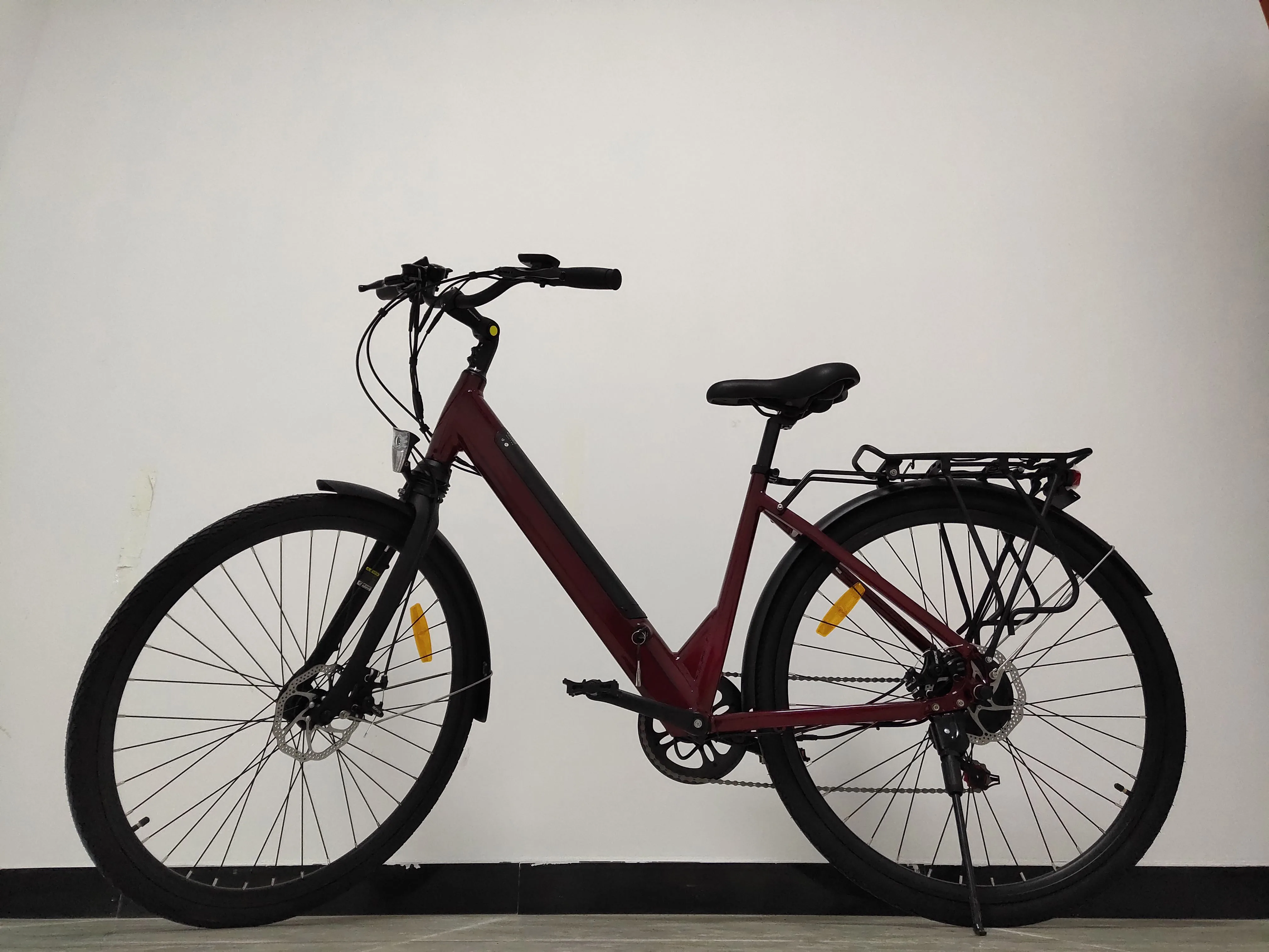 
PETRIGO 700C Factory price chinese best lithium battery economic city electric bike Cruise Bicycle for all terrain bicycle 