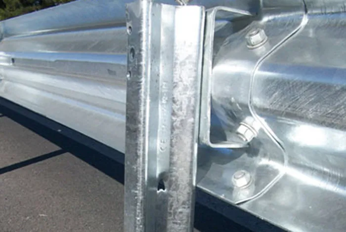 Factory Supply Export CE Standard Zinc Coating Aashto M180 W Beam Highway Guardrail Steel Q235B Q345B Traffic Barrier for Sale