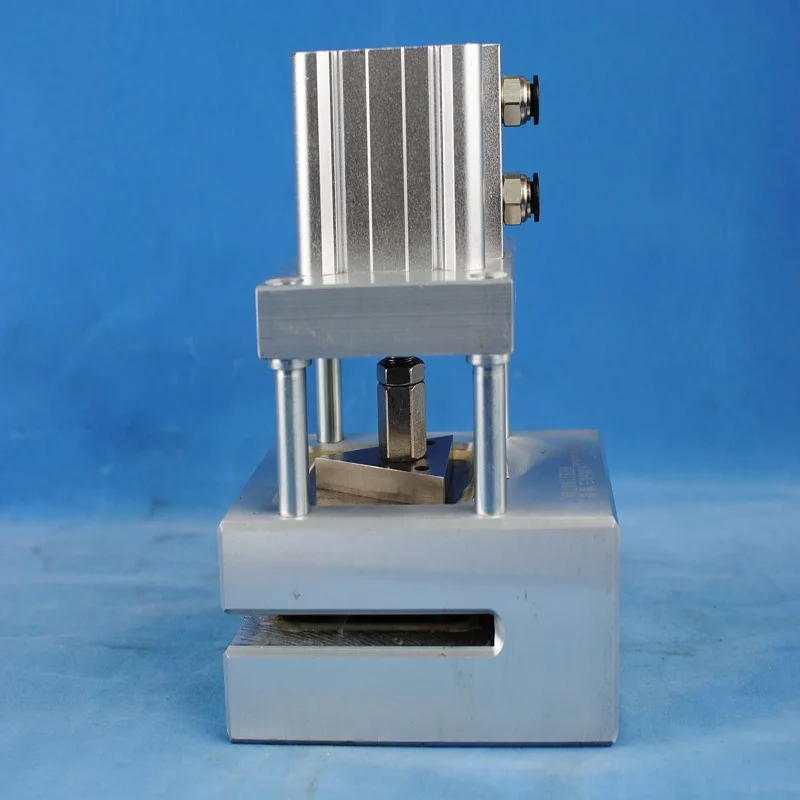 Высококачественная пневматическая треугольная Пробивка