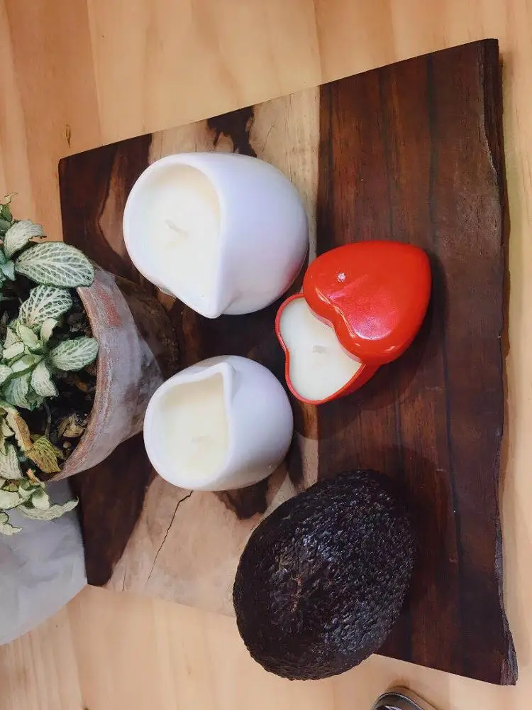 ECO friendly Cold press Organic Virgin Coconut oil Massage candle lotion candle