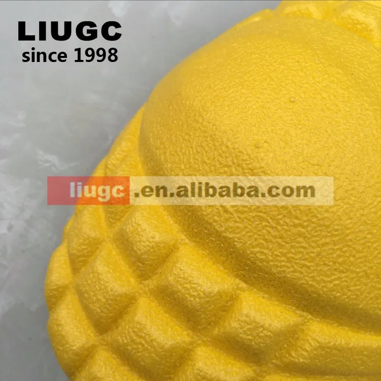 Shoulder pad for motorcycle jacket