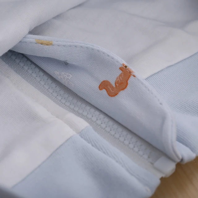 
100% cotton printed squirrel pattern zipper coat 