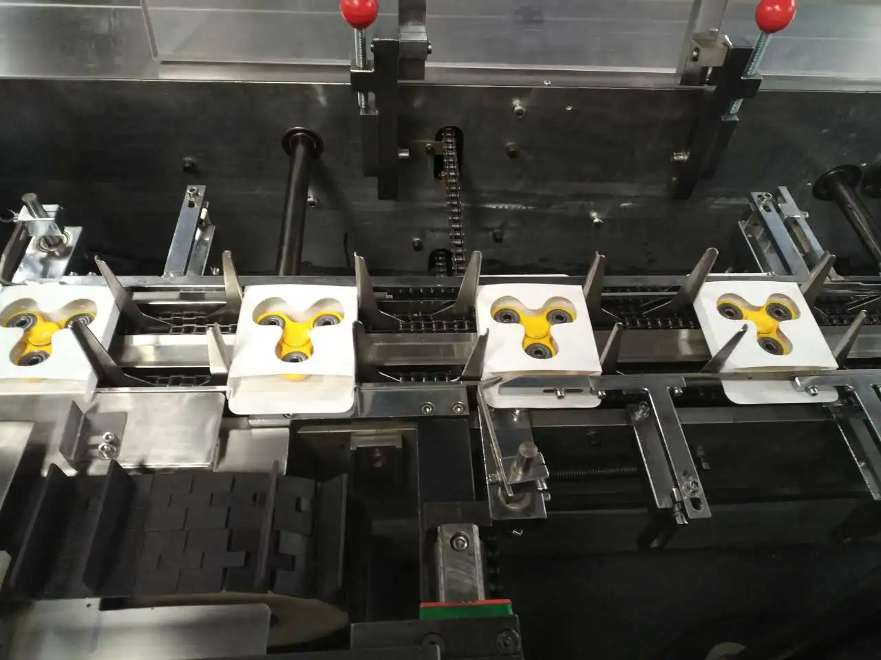 Tea  cigars Poker cardboard tissue  pencil small box soap  blister automatic cartonning packing machine