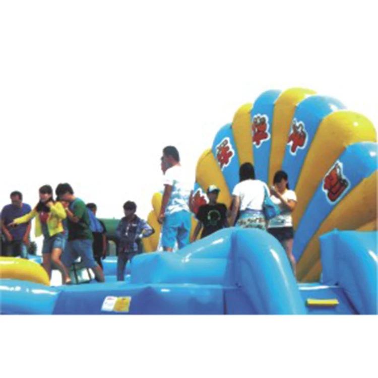 Smooth PVC floating aqua swimming pool adventure playground kids obstacle large inflatable water park