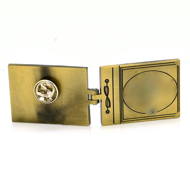 China Crafts Manufacturer Promotion Engraved Bronze Badges Embossed Custom Logo Metal Brass Lapel Pin Badge Hinged Enamel Pin