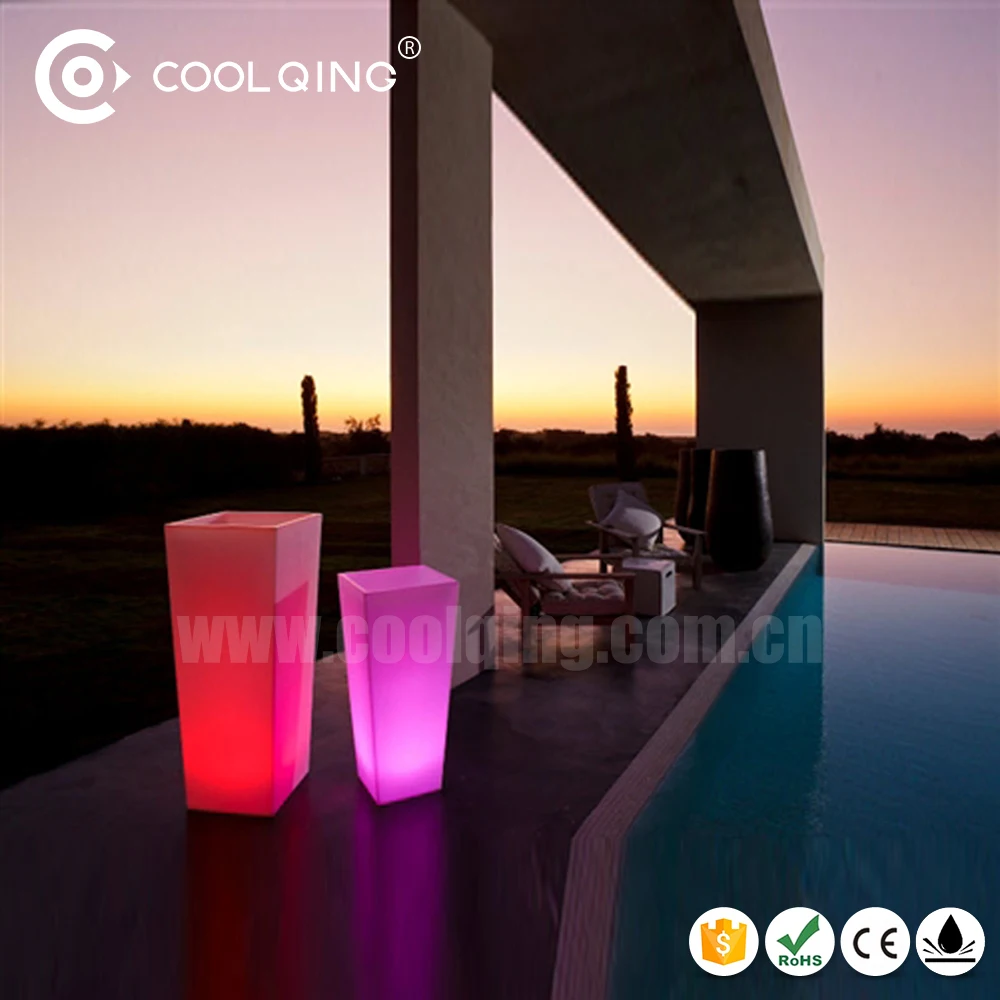 16 RGB color flash waterproof IP65 solar energy rechargeable garden outdoor plastic big LED illuminated light up flower pots