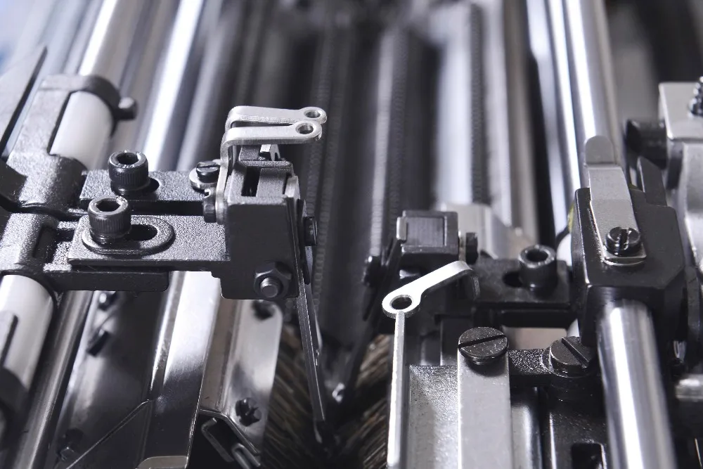 JS205-13G HIGH SPEED GLOVE KNITTING MACHINE