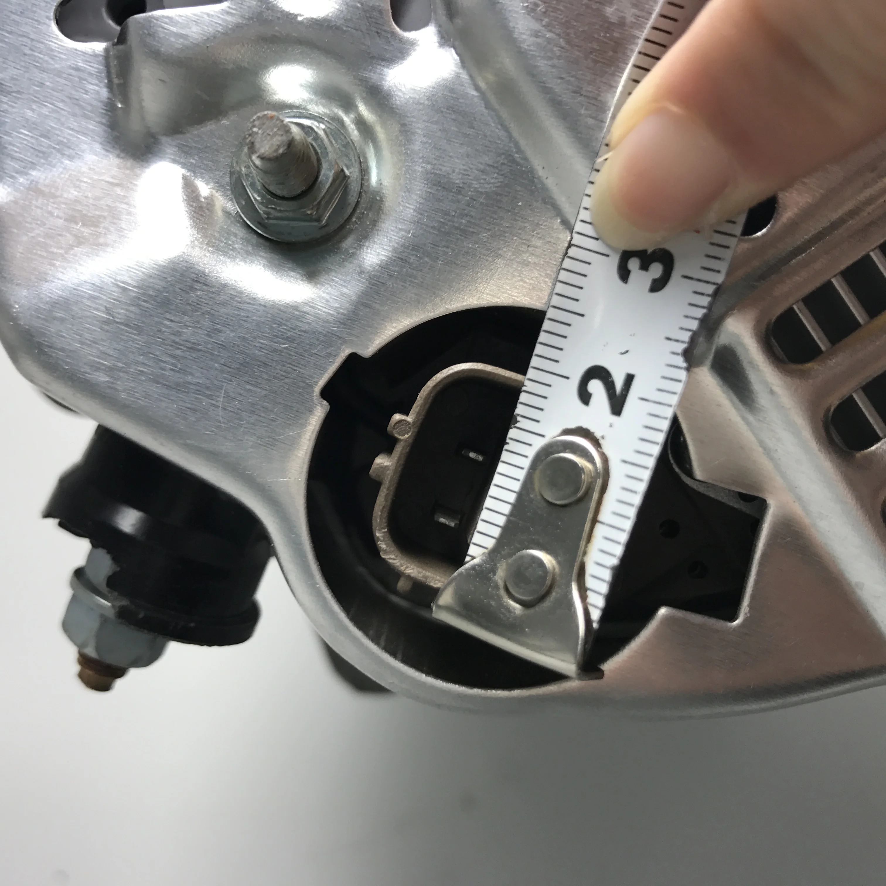 Hiace van mini bus 2005-2018 27040-54670 Round flat square plug ac alternator with pulley 5L 12v 120A car parts