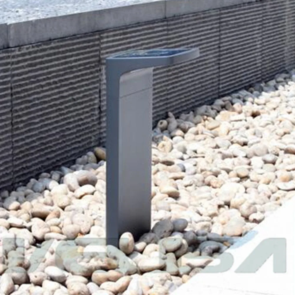 
China Manufactuer 12W Solar Pathway Light Bollard Shape Aluminum Garden Landscape Light LED 