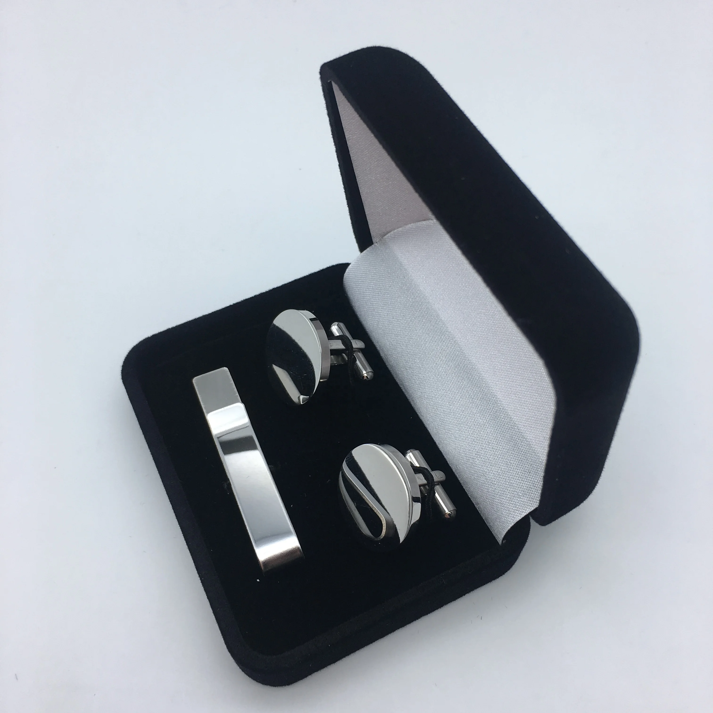 Высокого качества оптом на заказ из нержавеющей стали пустой зажим для галстука и запонки подарочный набор бархатной коробочке