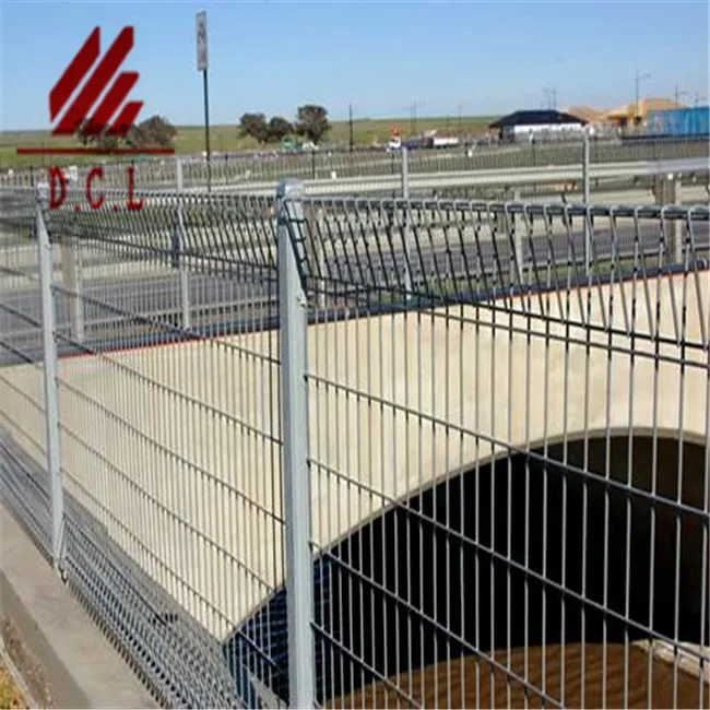 residential welded wire mesh fencing