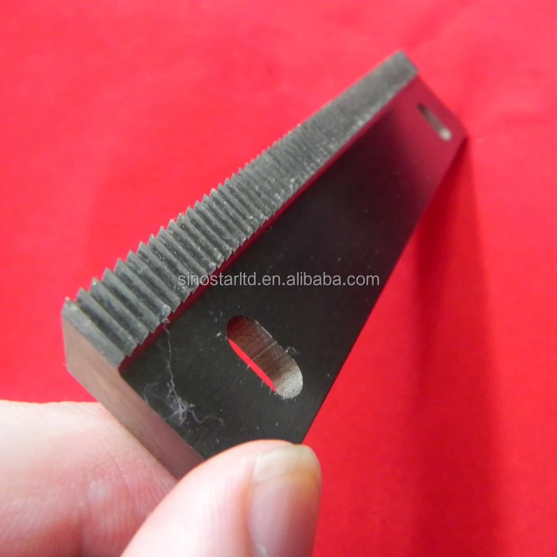 Food packaging machine serrated cutting knife