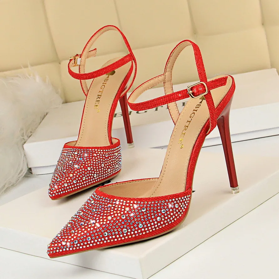 
2019 new factory wholesale price customized small MOQ Crystal PU Upper 10cm women heels ankle strap heels pencil heels 