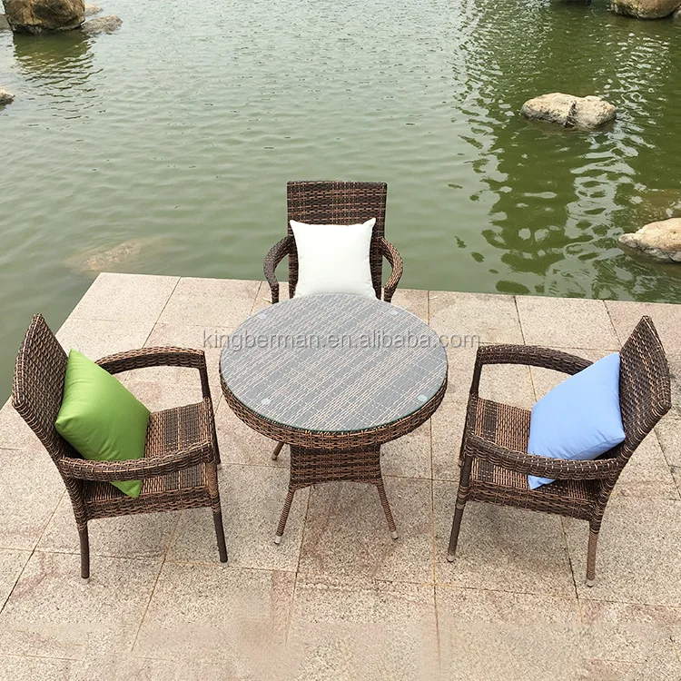 Modern Outdoor Furniture Patio Dining Table with Umbrella Wicker Dining Table Chairs