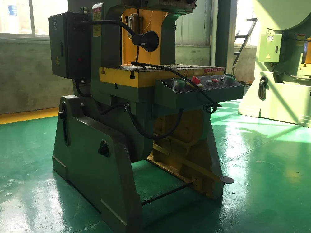 Flywheel run J23 Series Mechanical Power Press Punching Machine for sale