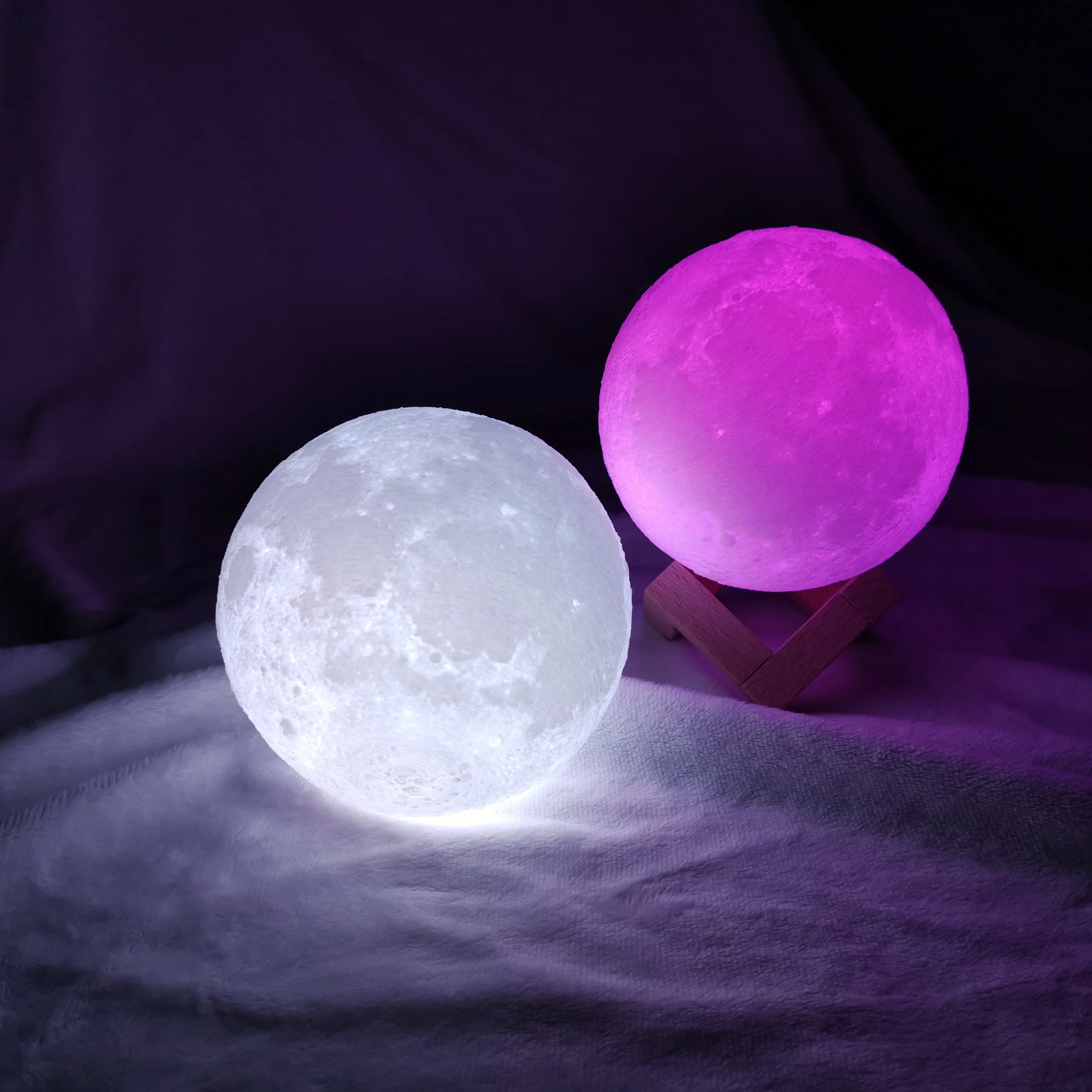 Led decorative christmas crescent moon light body sensor  table led bedside moon lamp led