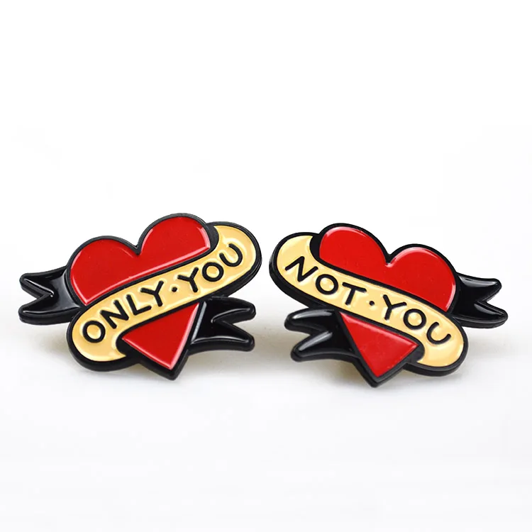 Oem Odm Artigifts Manufacturer Wholesale Enamel Lapel Pin Stamping Metal Heart Shaped Pin Badges Custom Brooches And Pins